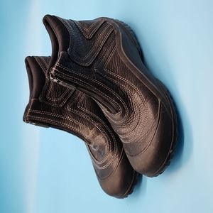 Clark's Muckers Black Waterproof Boots Size 8M